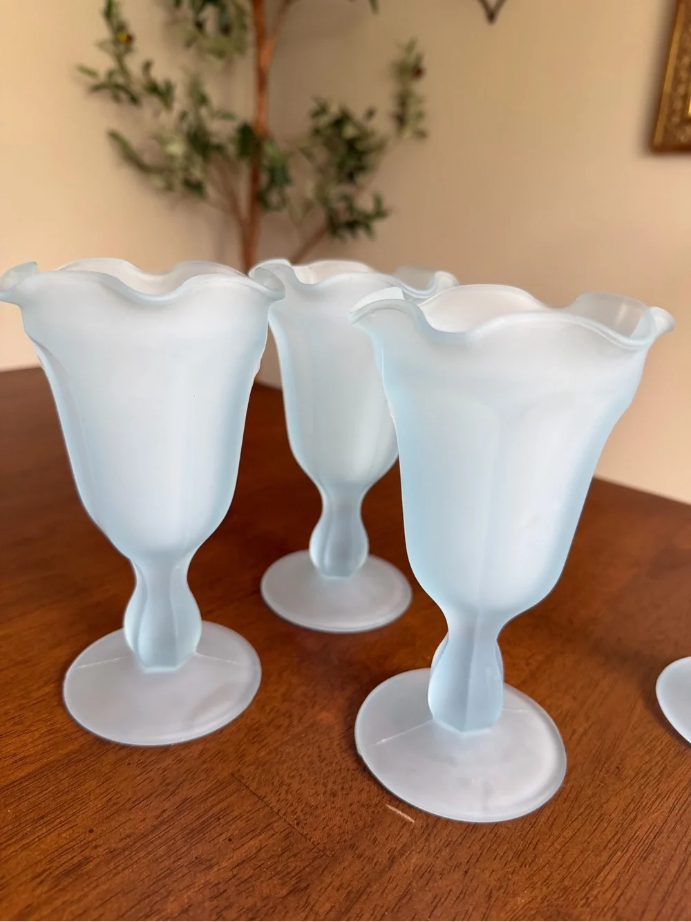 1970s Indiana Glass fountainware sundae glasses.